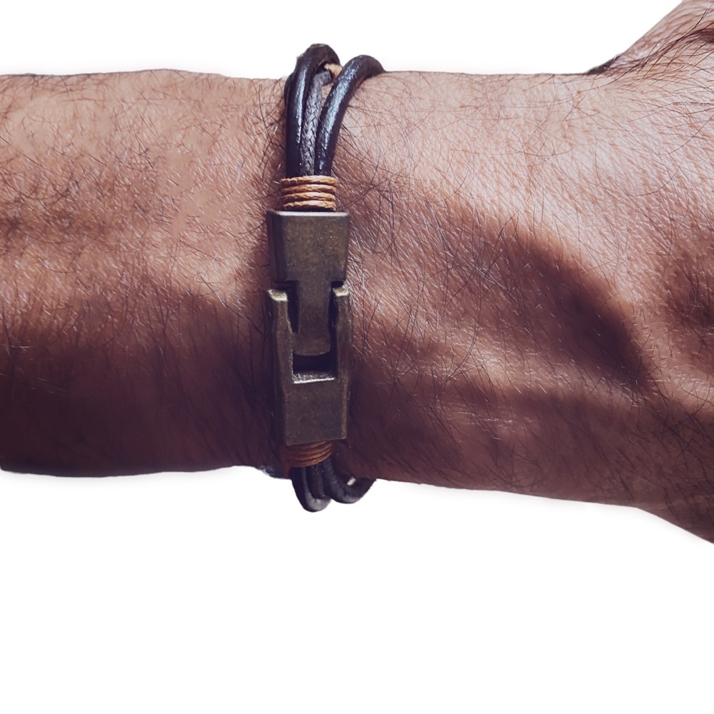 Men Leather Bracelet!